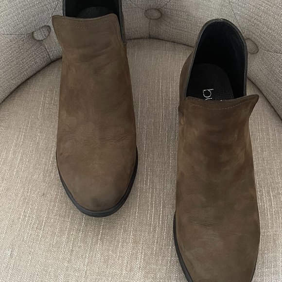 EUC Bueno Dylan Cut Out Booties - Picture 3 of 7